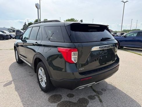 Used 2024 Ford Explorer XLT w/ Equipment Group 202A AWD/4WD image 3