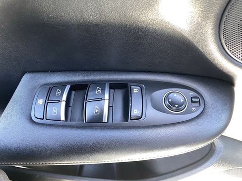 Used 2021 INFINITI QX50 Luxe w/ Appearance Package AWD/4WD image 19
