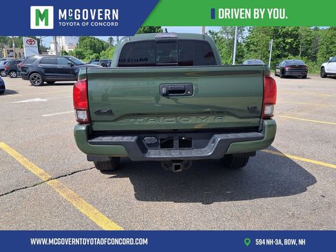 Used 2021 Toyota Tacoma SR5 w/ Trail Edition AWD/4WD image 4