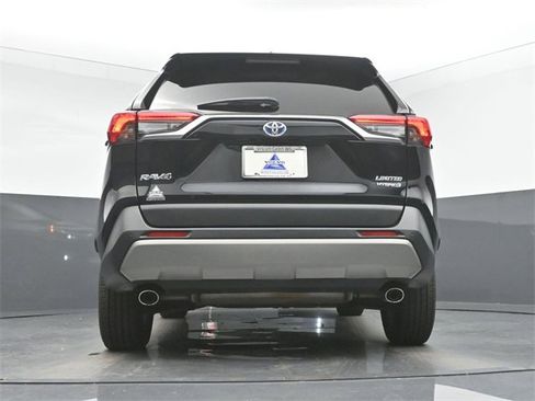 Used 2022 Toyota RAV4 Limited image 38
