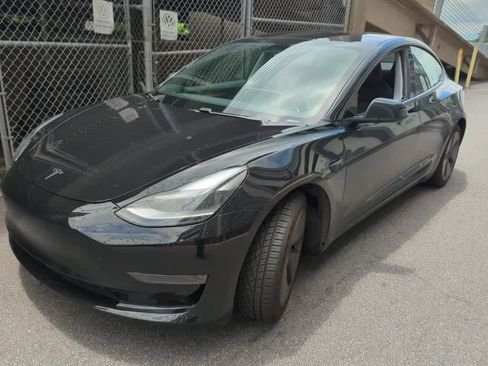 Used 2021 Tesla Model 3 Standard Range Plus RWD image 2