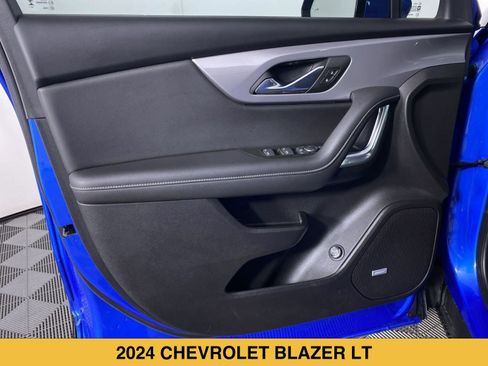 Certified 2024 Chevrolet Blazer LT w/ Sound & Technology Package FWD image 11