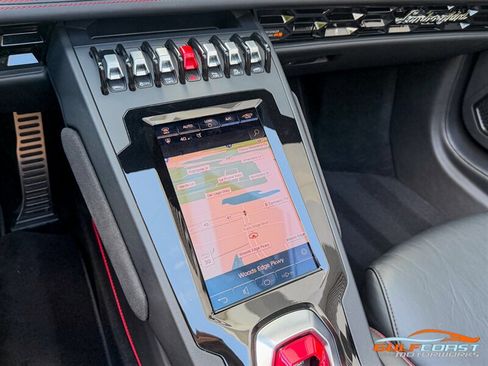 Used 2020 Lamborghini Huracan EVO AWD/4WD image 18