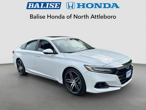 Used 2022 Honda Accord Touring image 9