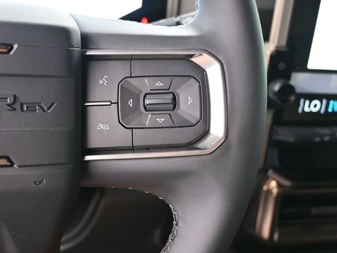 New 2025 GMC Hummer EV 2X image 35