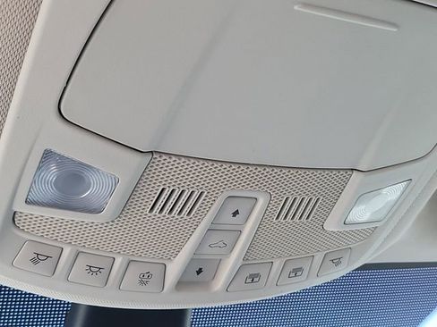 Certified 2020 Ford Edge SEL image 19