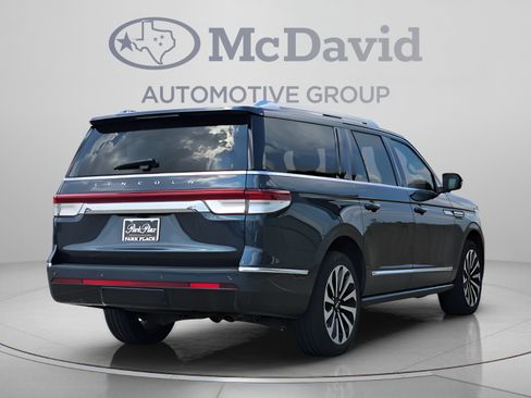 Used 2024 Lincoln Navigator L Reserve AWD/4WD image 6