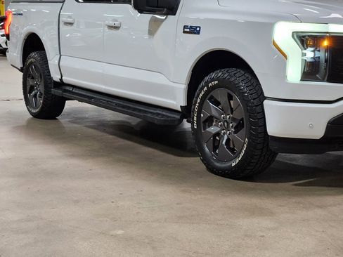 Used 2024 Ford F150 Lightning Flash AWD/4WD image 16