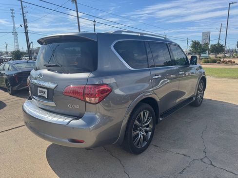Used 2017 INFINITI QX80 Signature Edition RWD image 5