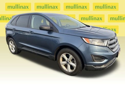 Used 2018 Ford Edge SE image 1
