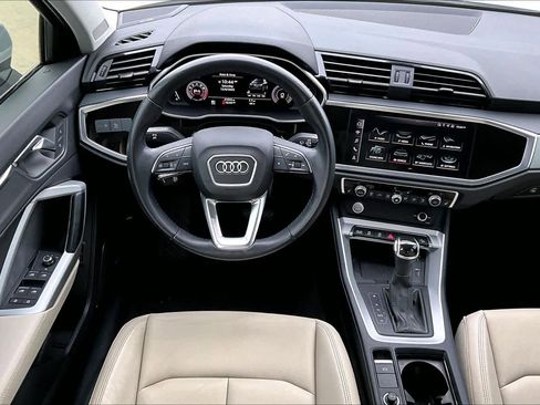 Used 2020 Audi Q3 2.0T Premium Plus w/ Premium Plus Package image 5