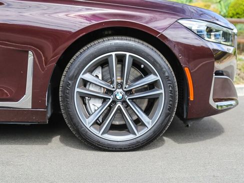 Used 2020 BMW 750i xDrive w/ Executive Package image 13
