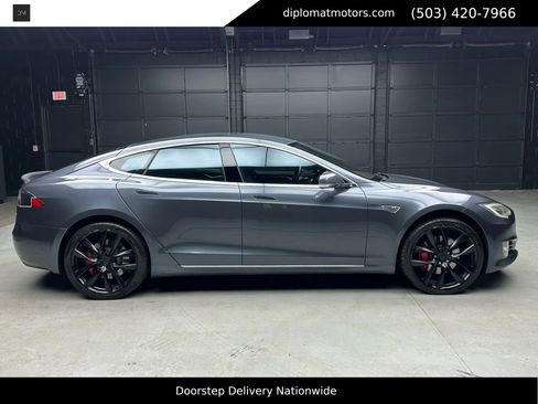 Used 2016 Tesla Model S P100D image 8