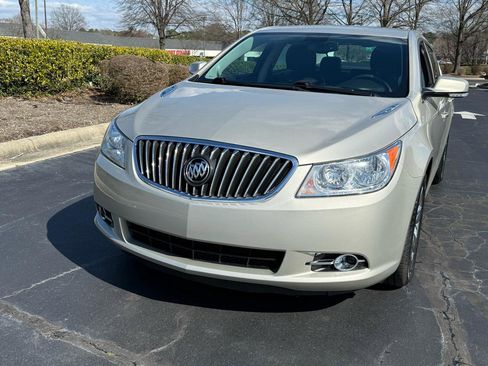 Used 2013 Buick LaCrosse Leather w/ Entertainment Package image 3