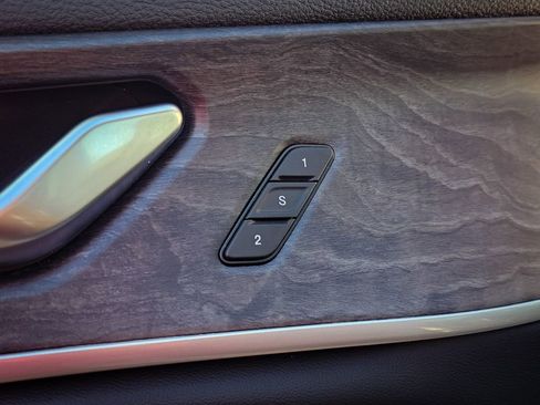 Certified 2024 Jeep Grand Cherokee L Limited image 10