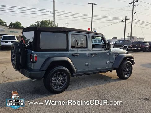 Used 2024 Jeep Wrangler Unlimited Sport AWD/4WD image 13