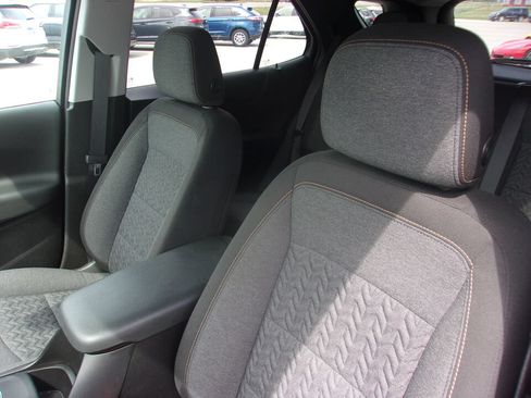 Used 2022 Chevrolet Equinox LT AWD/4WD image 9
