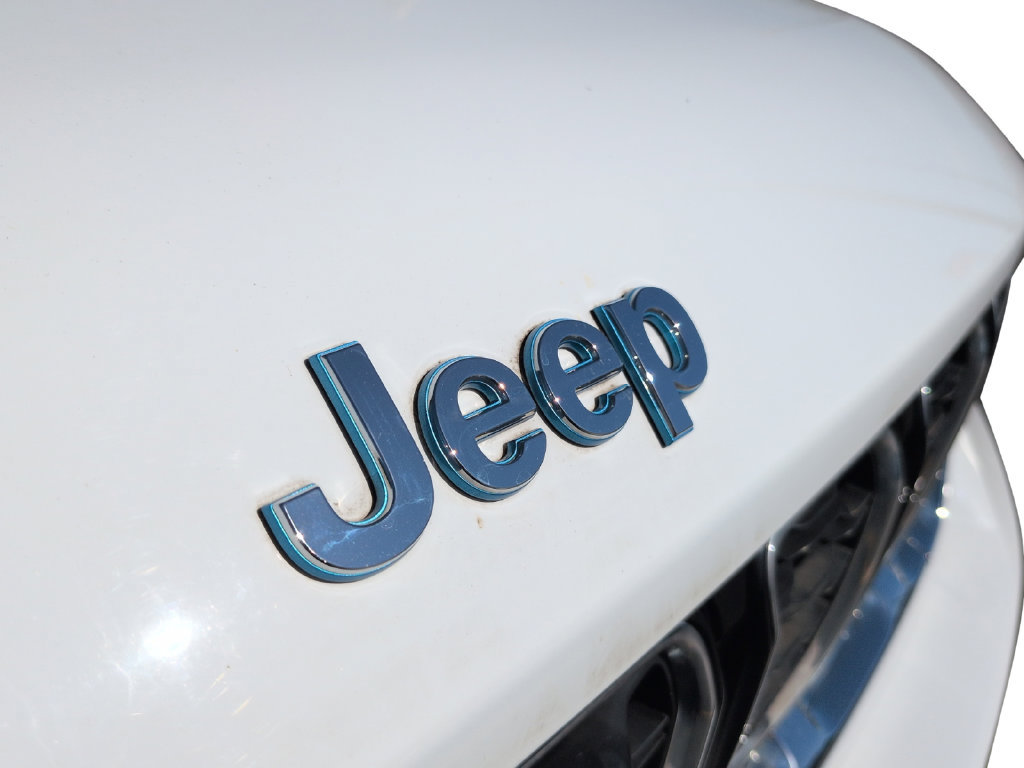 Used 2023 Jeep Grand Cherokee 4WD 4xe w/ Luxury Tech Group II image 32