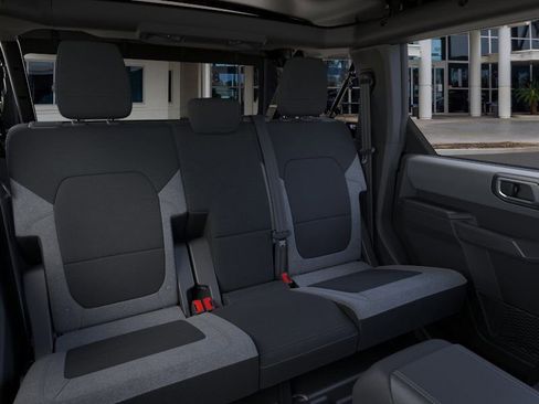 New 2025 Ford Bronco 4-Door AWD/4WD image 11