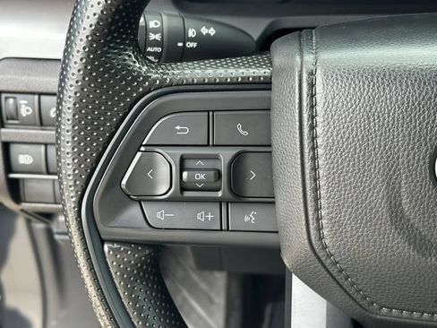 Certified 2025 Toyota Tacoma SR5 AWD/4WD image 13