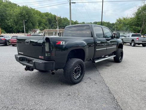 Used 2013 GMC Sierra 2500 Denali w/ Suspension Package, Off-Road AWD/4WD image 7