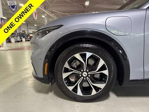Used 2022 Ford Mustang Mach-E Premium RWD image 9