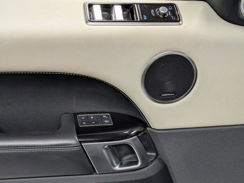 Used 2020 Land Rover Range Rover Sport HSE image 14