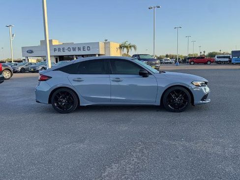 Used 2022 Honda Civic Sport image 2