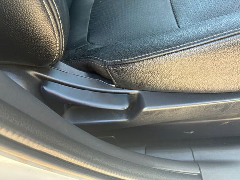 Used 2017 Mitsubishi Outlander GT image 28