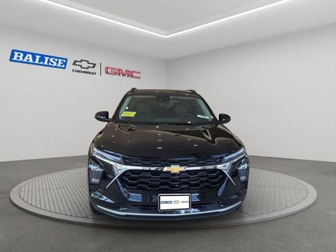 New 2026 Chevrolet Trax LT w/ Driver Confidence Package image 8