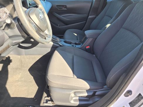 Used 2023 Toyota Corolla LE image 11