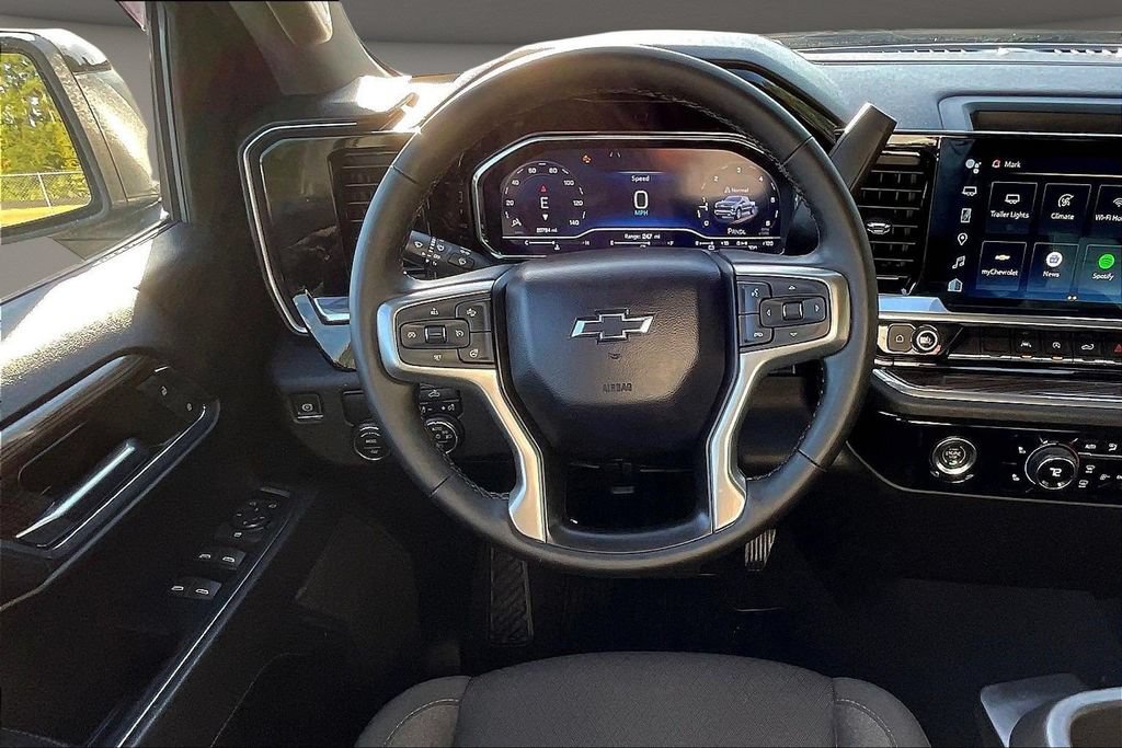 Used 2023 Chevrolet Silverado 1500 RST RWD image 12