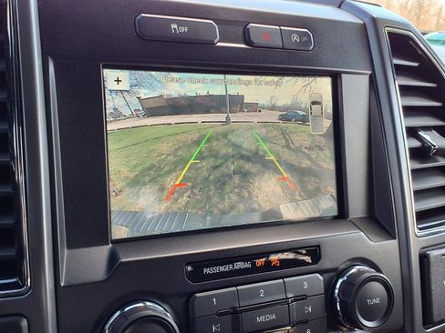 Used 2018 Ford F150 XLT w/ Equipment Group 302A Luxury image 10