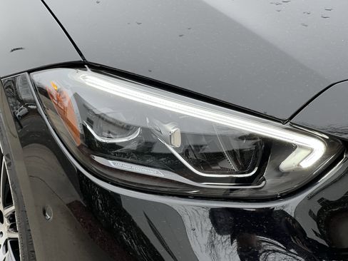 Certified 2025 Mercedes-Benz C 300 Sedan image 11