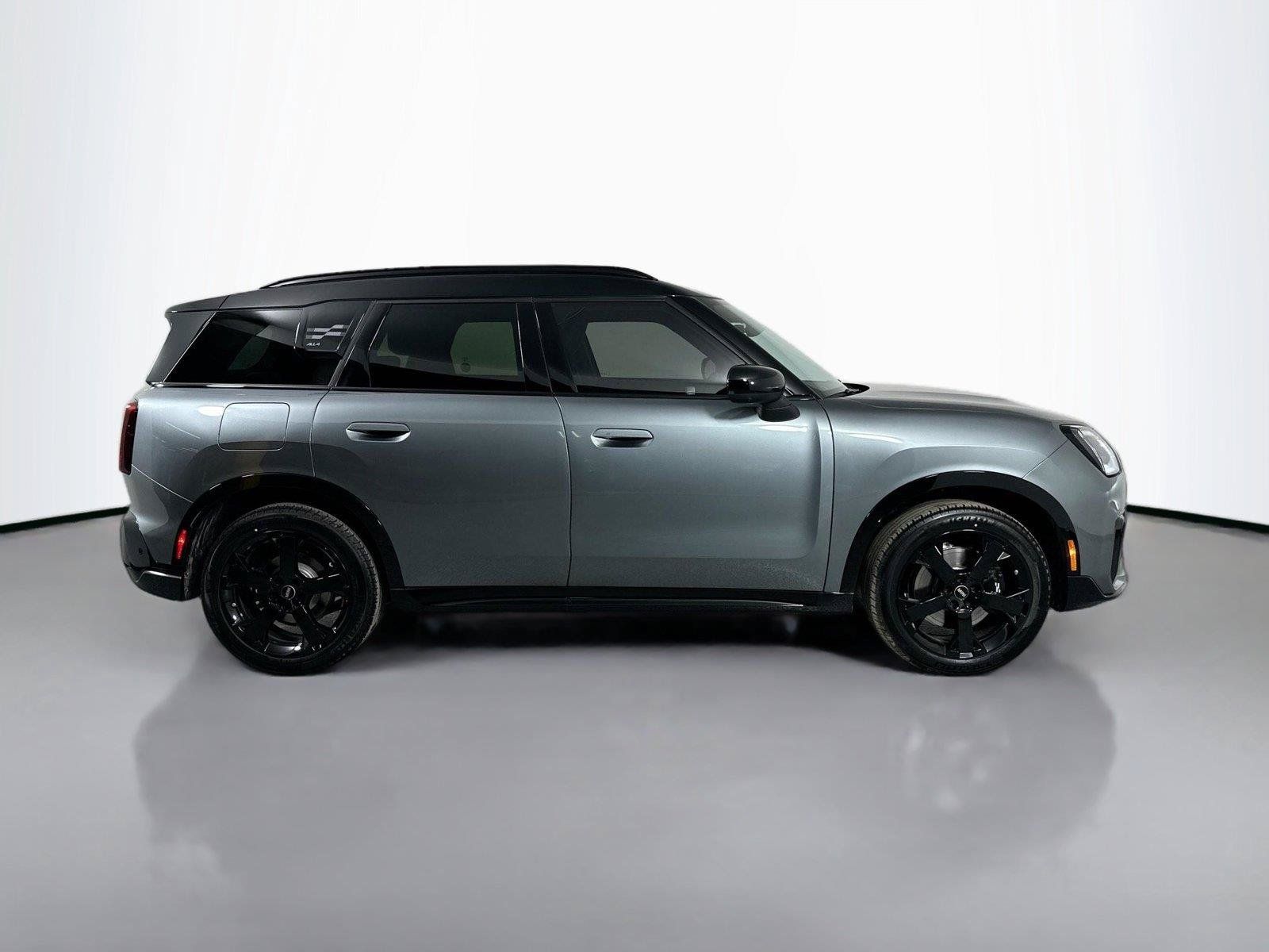 Used 2026 MINI Cooper Countryman S w/ Comfort Package Max AWD/4WD image 4