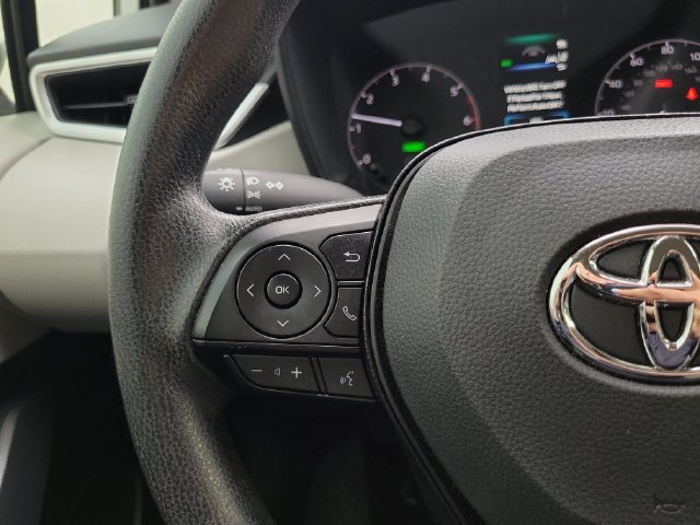 Used 2025 Toyota Corolla LE w/ LE Premium Package FWD image 15