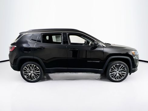 Used 2023 Jeep Compass Limited w/ Elite Group AWD/4WD image 4