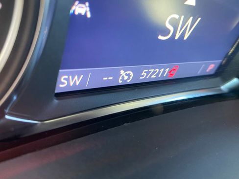 Used 2023 GMC Terrain SLT image 5