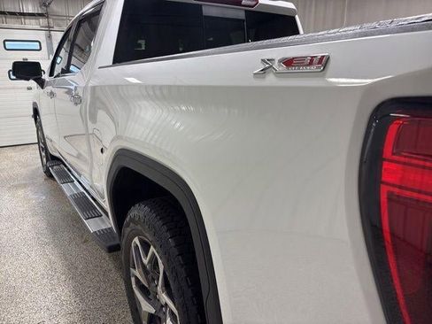 Used 2024 GMC Sierra 1500 SLT w/ SLT Premium Plus Package AWD/4WD image 11
