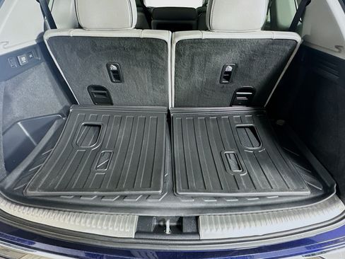 Used 2023 Acura MDX SH-AWD w/ Advance Package image 31