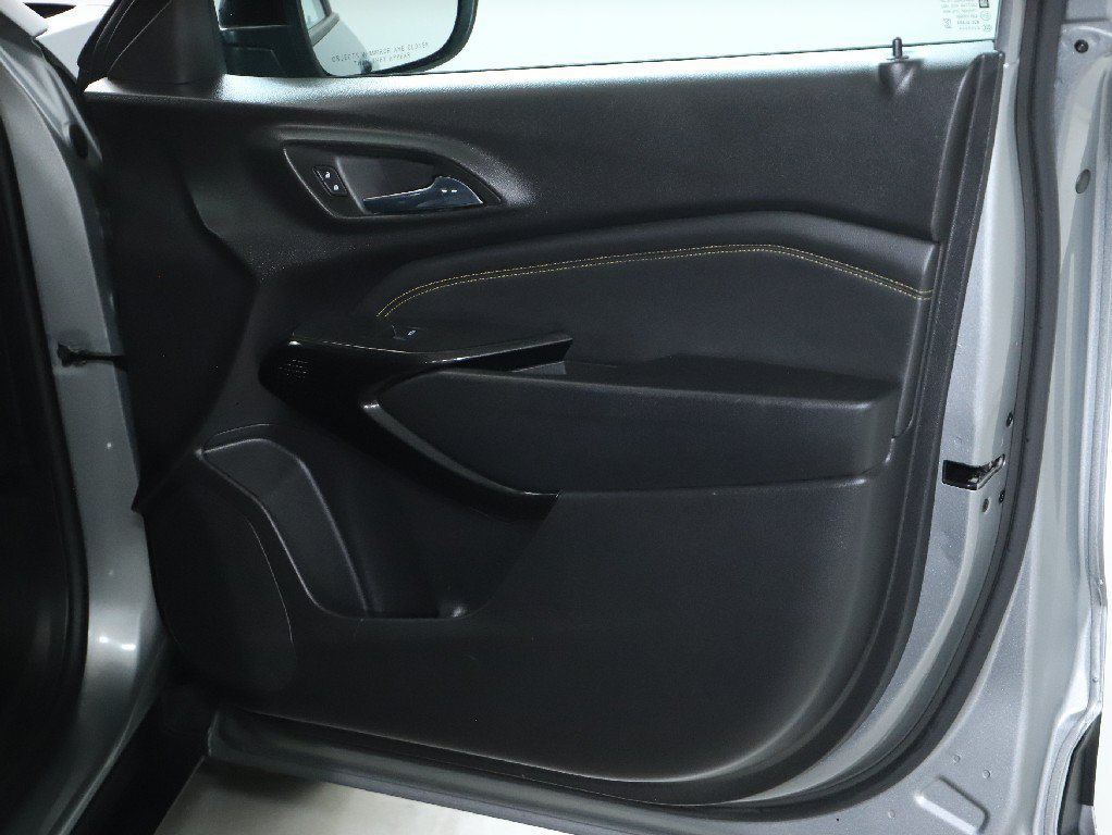 Used 2024 Chevrolet Trax ACTIV w/ Sunroof Package FWD image 30