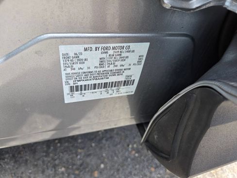 Used 2023 Ford Edge Titanium AWD/4WD image 31