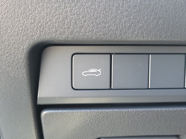 New 2026 MAZDA MAZDA3 s FWD image 19