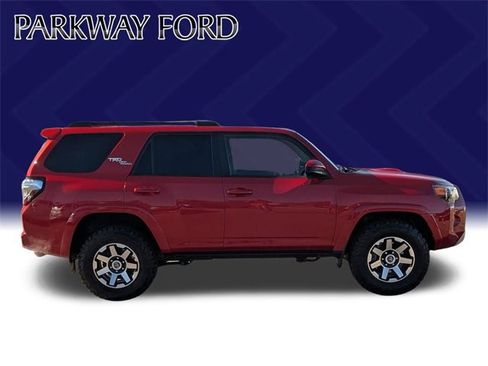 Used 2020 Toyota 4Runner TRD Off-Road Premium image 4