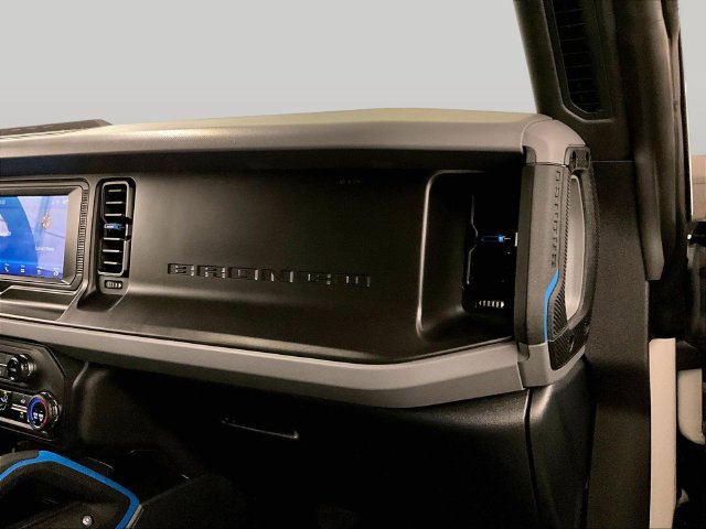 Used 2023 Ford Bronco Black Diamond w/ Sasquatch Package AWD/4WD image 15