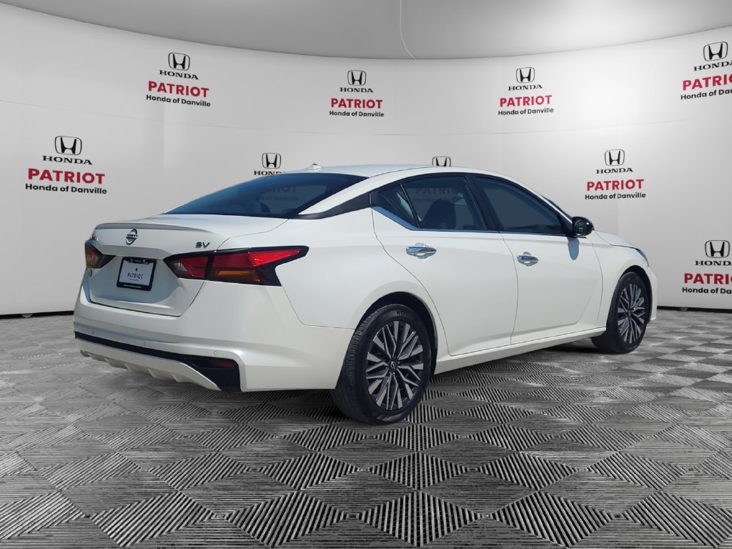 Used 2024 Nissan Altima 2.5 SV FWD image 5