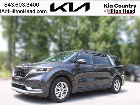 Used 2024 Kia Carnival LX FWD image 1
