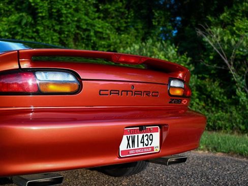 Used 2001 Chevrolet Camaro Z28 w/ Preferred Equipment Group 2 image 15