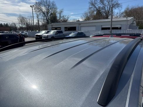 Used 2025 Volkswagen Atlas SE image 6