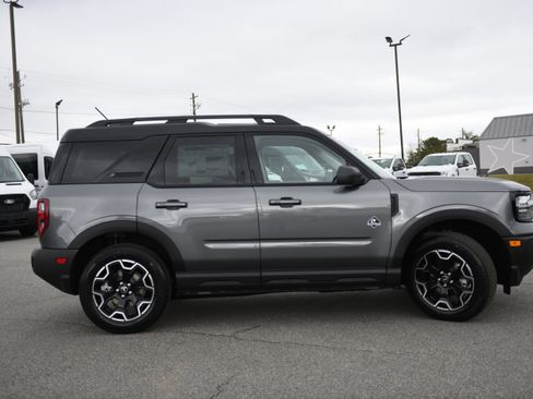 New 2025 Ford Bronco Sport Outer Banks image 8